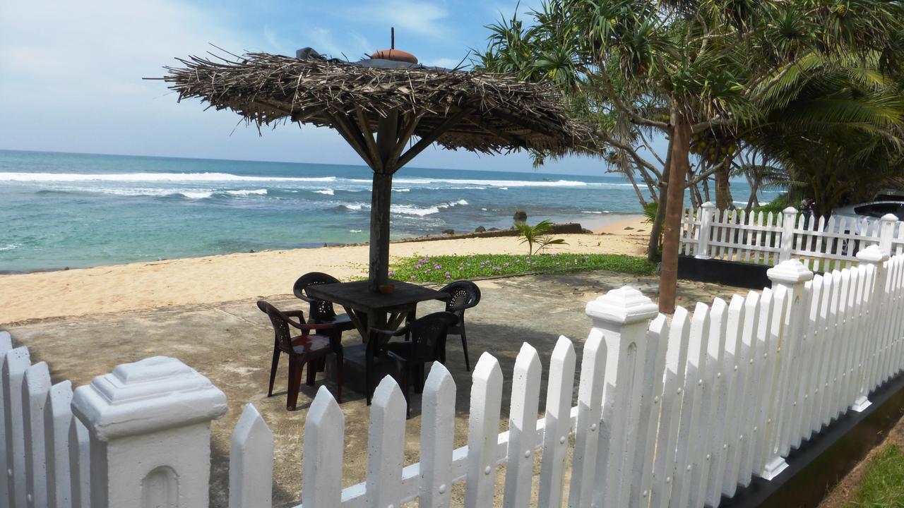 Ocean Reef Hotel Hikkaduwa Exterior photo