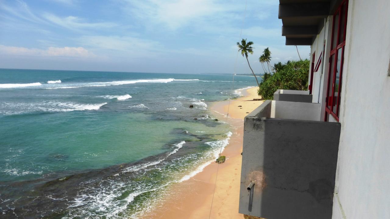 Ocean Reef Hotel Hikkaduwa Exterior photo